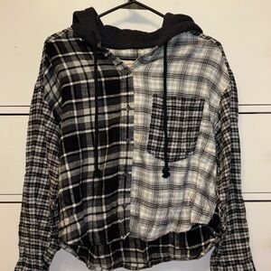 NWT American Eagle Hooded Flannel